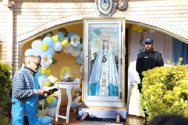 La imagen peregrina de Nuestra Señora de Itatí, patrona de la Policía de Corrientes, llegó a Virasoro